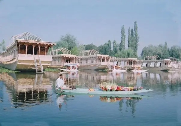 Wangnoo Houseboats - Dış Mekan