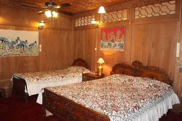 Wangnoo Worth Houseboats - Oda