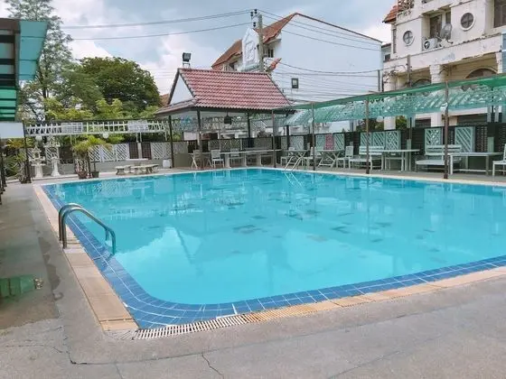 Waratee Spa Resort Villa - Havuz