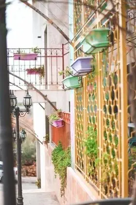 Warda وَرْدَة Lebanese Guesthouse - Dış Mekan