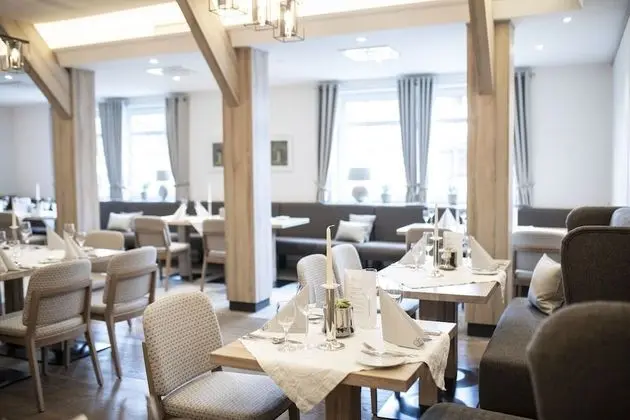 Hotel Wardenburger Hof - Yerinde Yemek