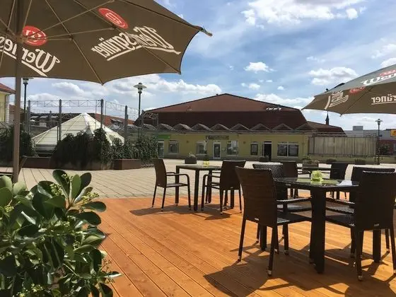 Warias Hotel & Restaurant - Dış Mekan