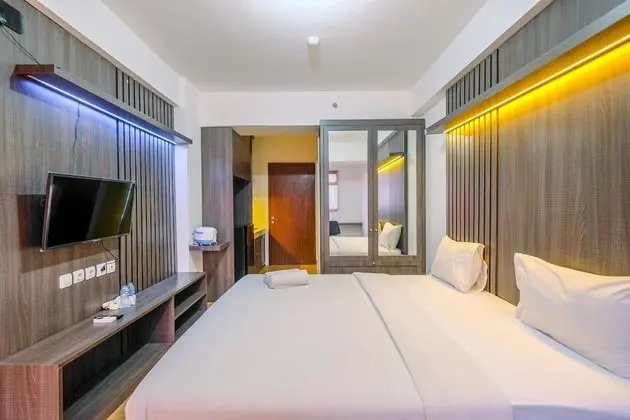 Warm And Comfort Living Studio Room At Gunung Putri Square Apartment