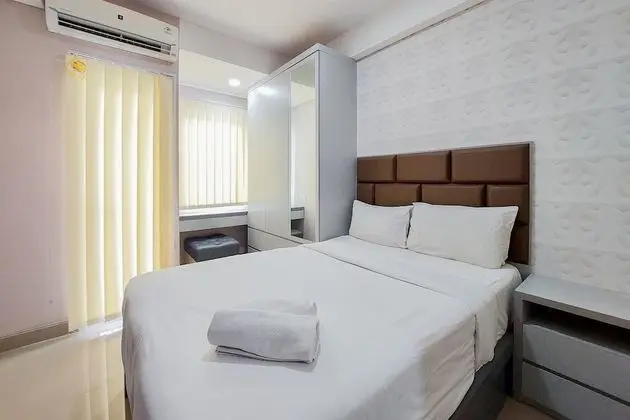 Warm And Comfortable Studio Room At B Residence Apartment