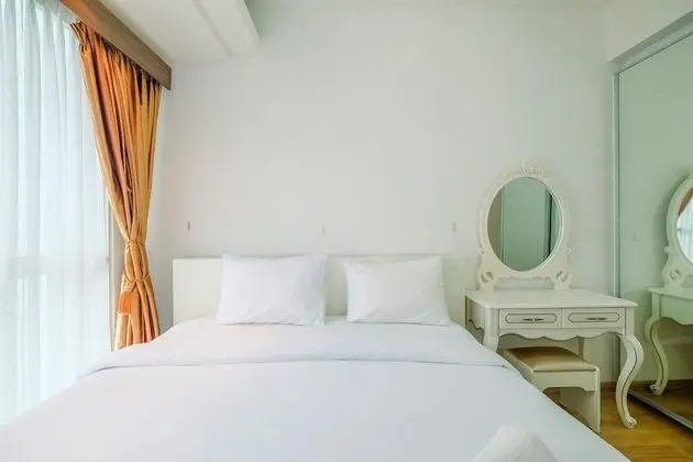 Warm and Comfy 2BR Apartment at Casa Grande Residence - Oda