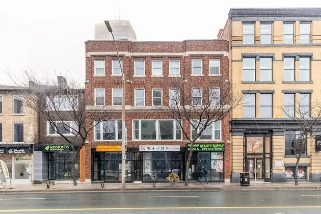 Warm Cozy 2 Bedroom Apartment w Netflix