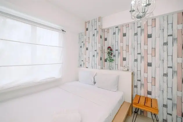 Warm And Cozy 2Br At Low Floor Bassura City Apartment - Oda