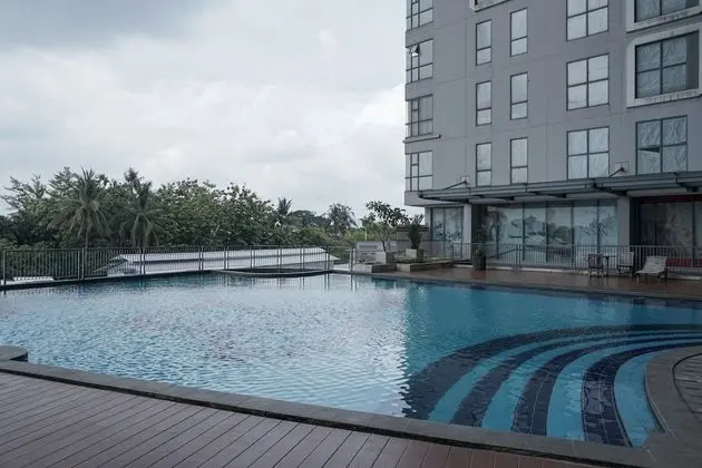 Warm And Cozy 3Br Apartment At The Royal Olive Residence - Havuz