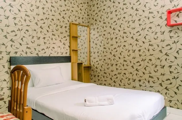 Warm And Cozy Studio Apartment (No Kitchen) At Aeropolis Residence - Oda