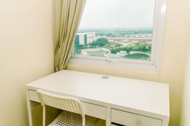 Warm And Cozy Studio Room Apartment At B Residence - İç Mekan