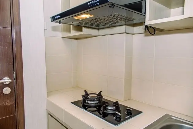 Warm And Cozy Studio Room At Saveria Bsd Apartment - Mutfak