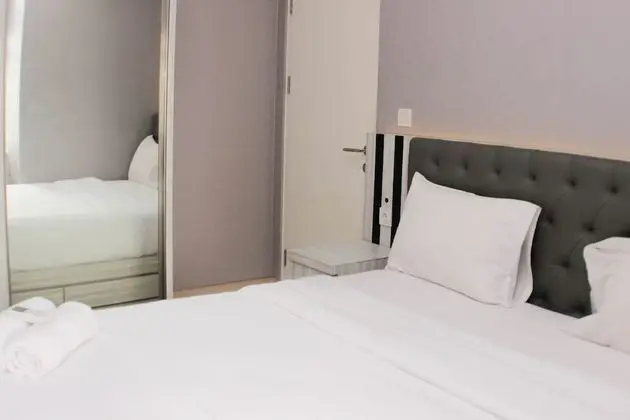 Warm And Enjoy Living 2Br At Springlake Summarecon Bekasi Apartment - Oda