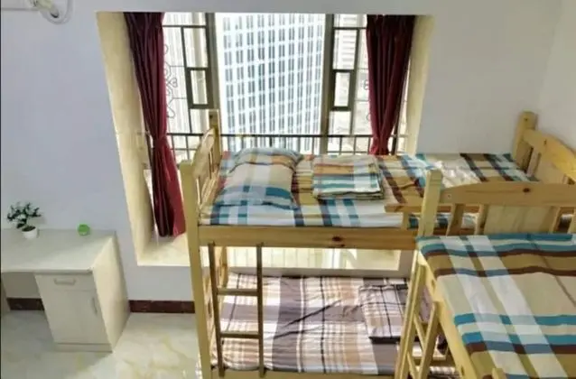 Warm Home Youth Hostel - Oda