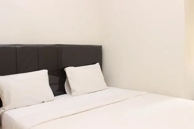 Warm And Tranquil 2Br At Springlake Summarecon Bekasi Apartment