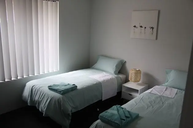 Warnbro Beach Family Accommodation - Oda
