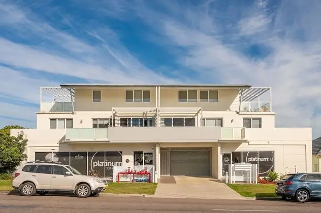Warners Bay Apartments - Dış Mekan