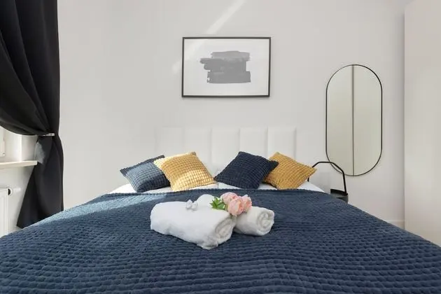 Warsaw Apartment Jurajska by Renters