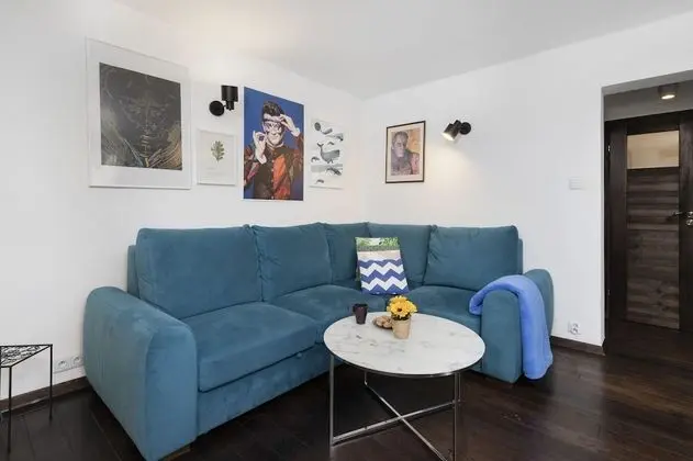 Warsaw Górnośląska Apartment by Renters