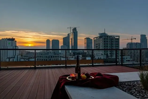 Warsaw Sienna Apartments by Renters