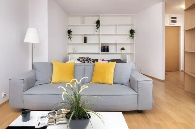 Warsaw Ursynów Apartment by Renters