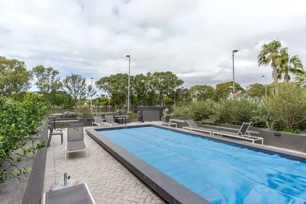 Warwick 401 - Adults Only - Havuz