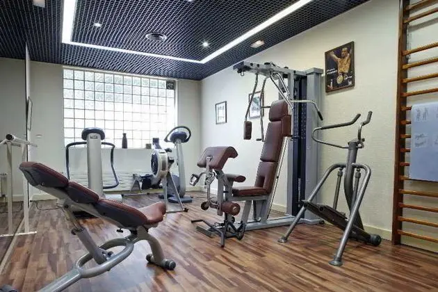 Warwick Reine Astrid - Lyon