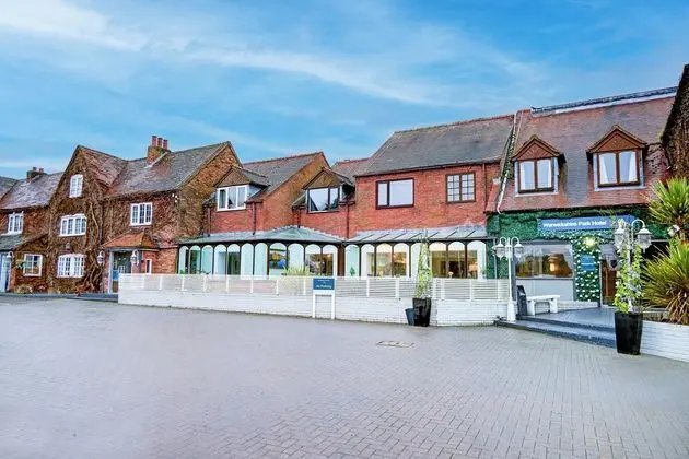 Warwickshire Park Hotel - Dış Mekan