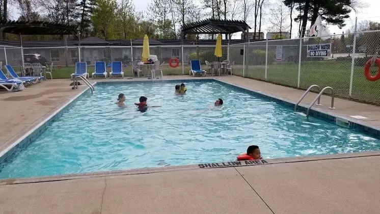 Wasaga Beach Inn And Cottages