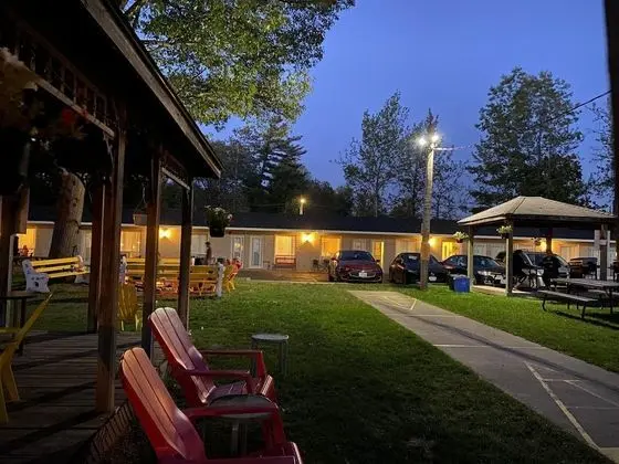 Wasaga Beach Inn And Cottages