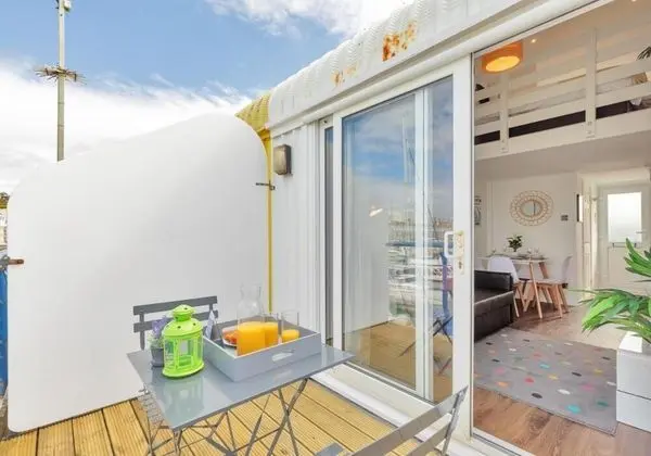 On the Water 3 Waterside Studio Mezzanine Bedroom Terrace Overlooking the Harbour