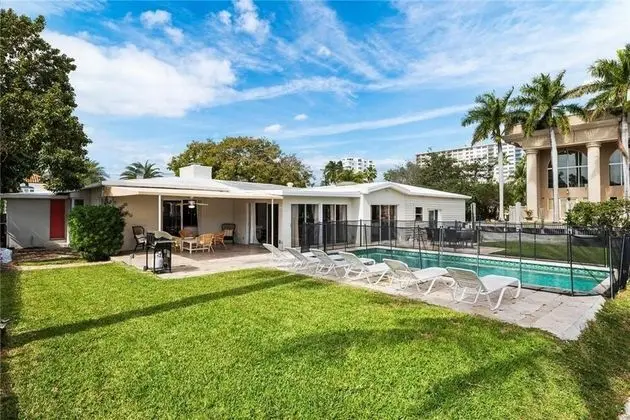 Water Front House Best Deal Walk to Beach Heated Pool 3 Bed Rooms Sleeps 6 - Oda