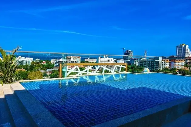 Water Park Condominium by Able Estate - Havuz