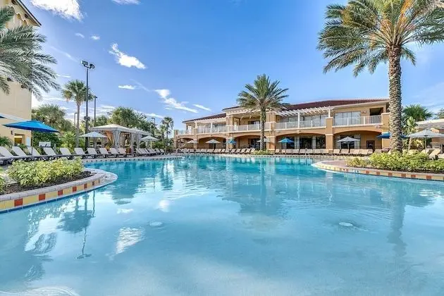 Water Park Luxury 2BR Near Disney - Havuz
