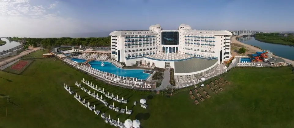 Water Side Resort & Spa