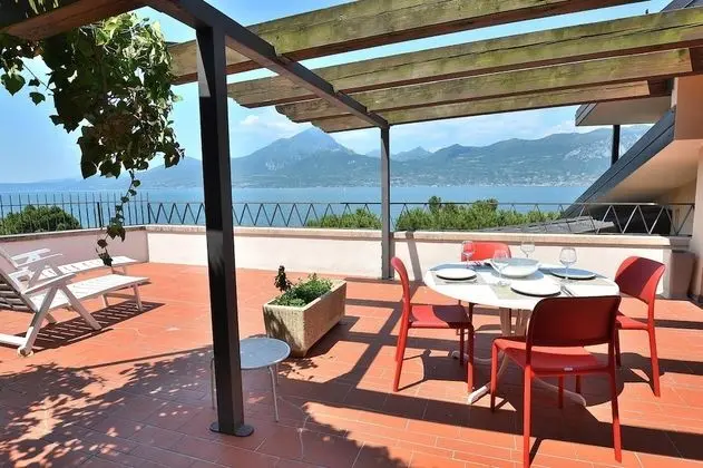 Watercolor Loft - 2 Bedrooms Apartment With 2 Terraces Overlooking the Lake in Pai di Torri del Benaco