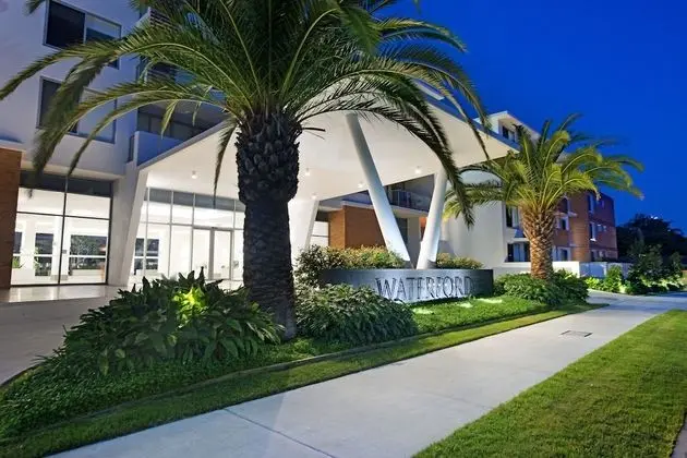 Waterford Private Apartments - Dış Mekan