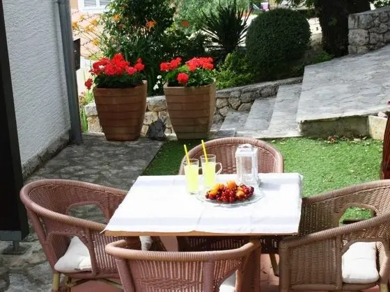 Waterfront Apartment in Maslenica With Sun Shower