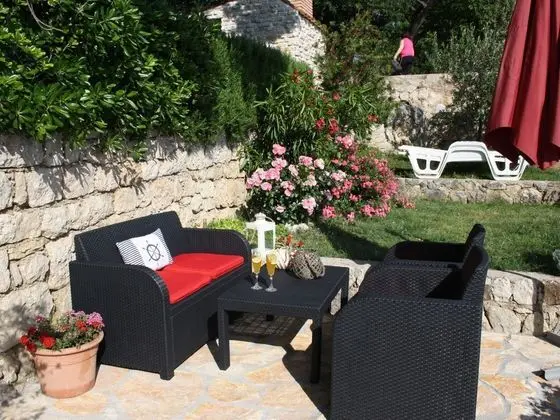 Waterfront Apartment in Maslenica With Sun Shower - Dış Mekan