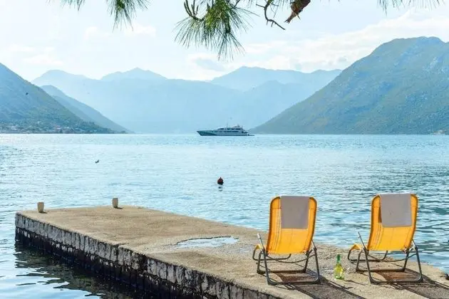 Waterfront Apartment Petrovina - Plaj