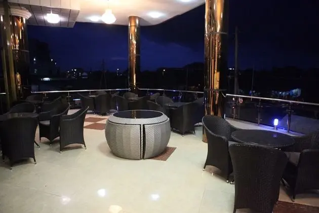 Waterfront Hotel