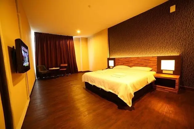 Waterfront Boutique Hotel - Genel