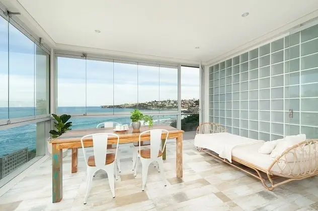 Waterfront Garden Apartment - Öne Çıkan Resim