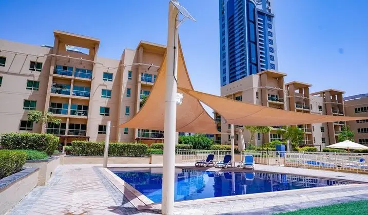 Waterfront Greens View - Havuz