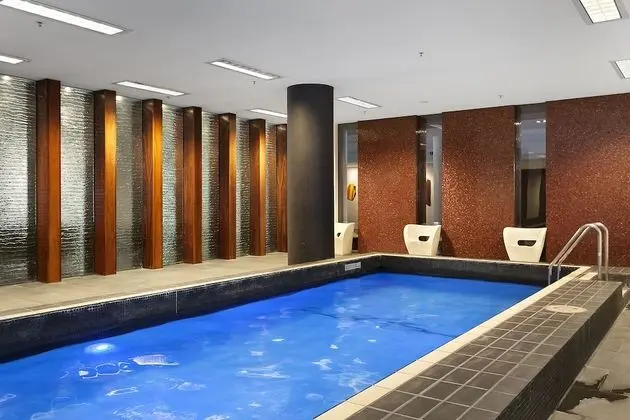 Waterfront Melbourne Apartments - Havuz