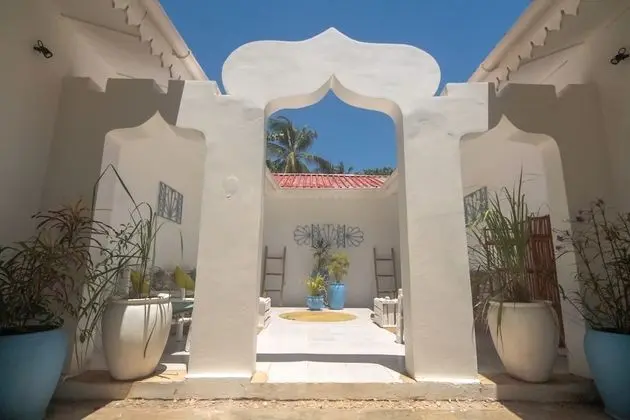 The Waterfront Zanzibar Beach Hotel - Dış Mekan