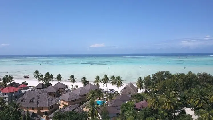 The Waterfront Zanzibar Beach Hotel - Plaj