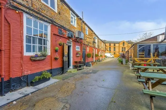 The Watergate Inn