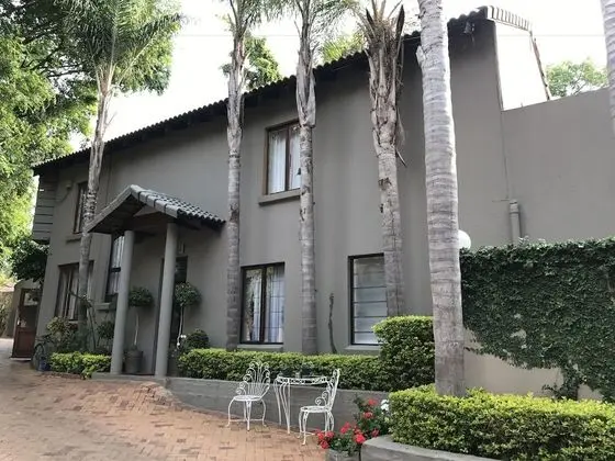 Waterhouse Guest Lodges 295 Indus Street