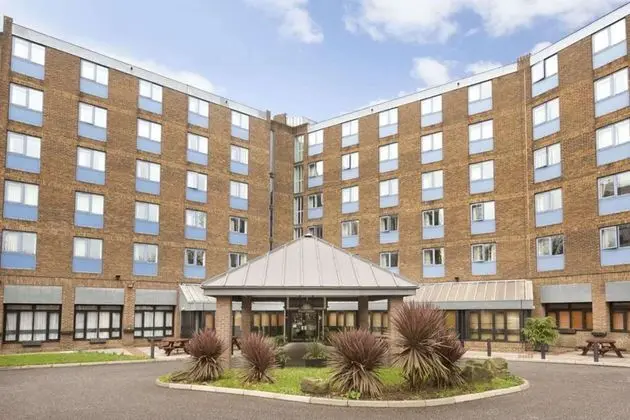 Waterloo Hub Hotel & Suites - Genel