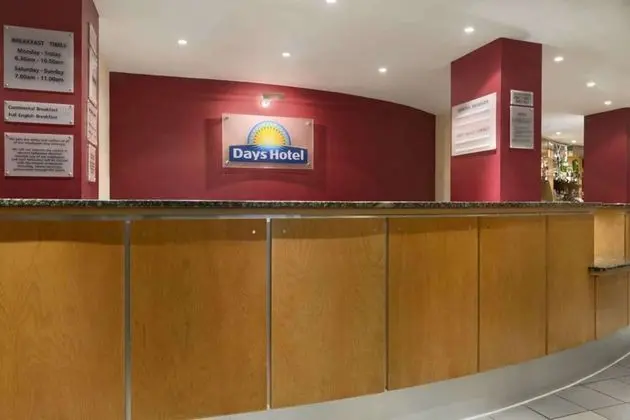 Waterloo Hub Hotel & Suites - Lobi